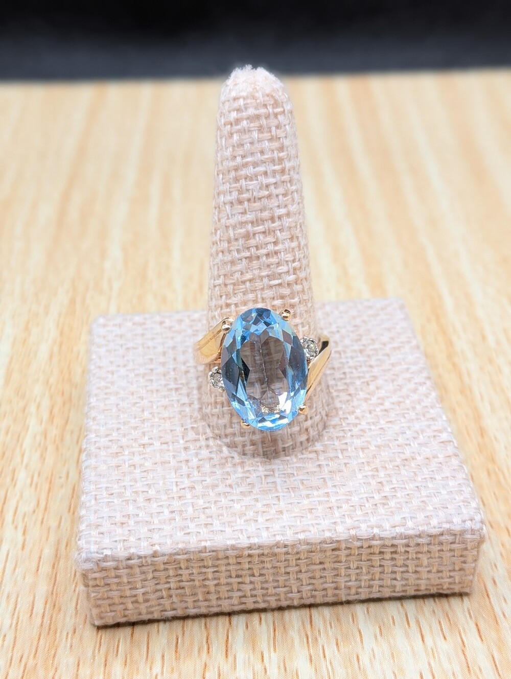 Vintage 18kt Gold Plated Blue Oval Cut  Ring
